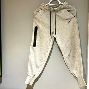 NikeTech women’s sweatpants size XS